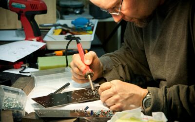 Économie circulaire en Île-de-France : comment la réparation et le réemploi redynamisent les métiers de service et de fabrication